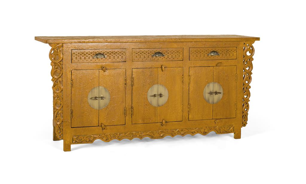 SIDEBOARD